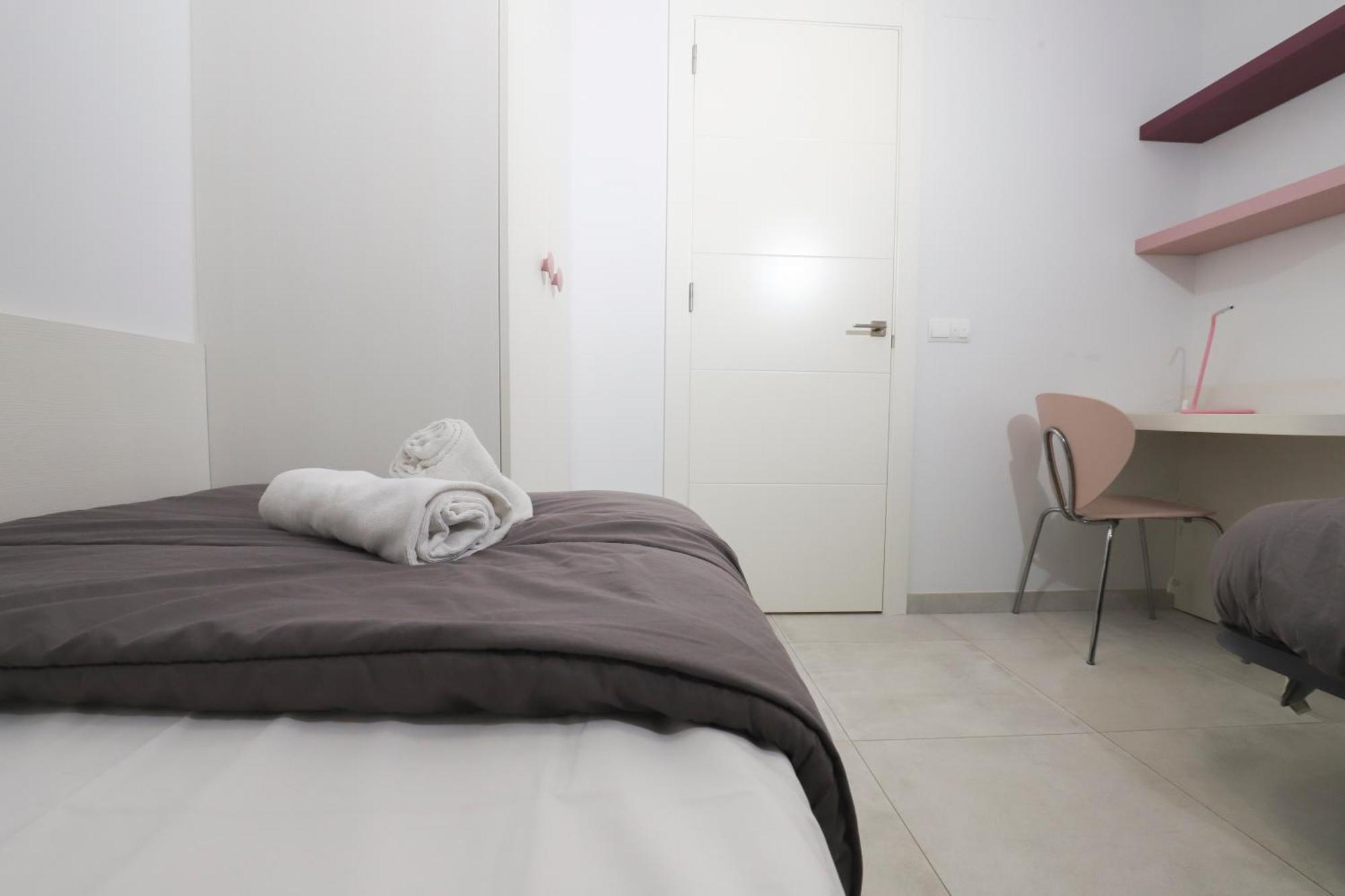 Differentflats Barcino Apartment ซาลอว์ ห้อง รูปภาพ